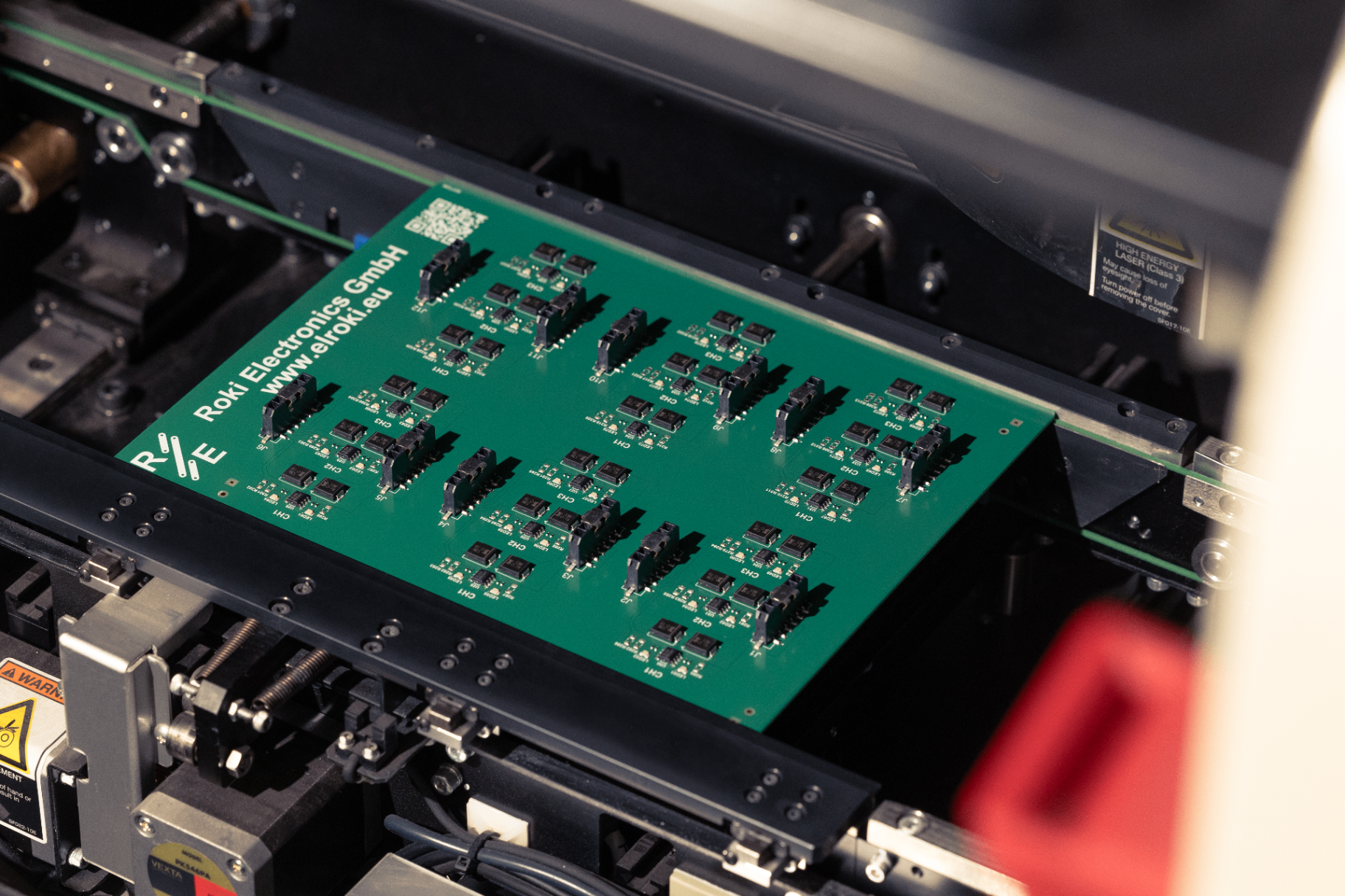 Fertigung bei Roki Electronics